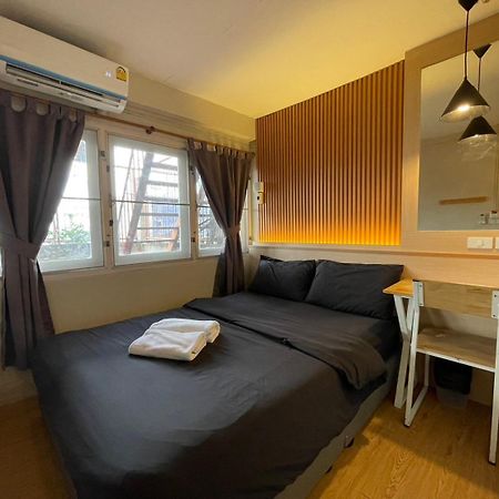 Mind Day Hostel Khaosan Банкок Екстериор снимка